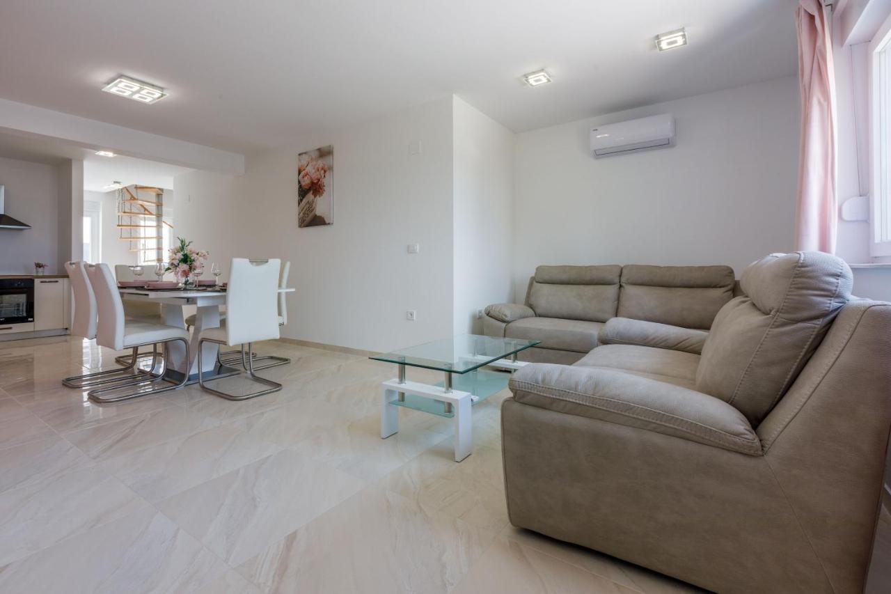 Apartments Cvetkovic Crikvenica Εξωτερικό φωτογραφία