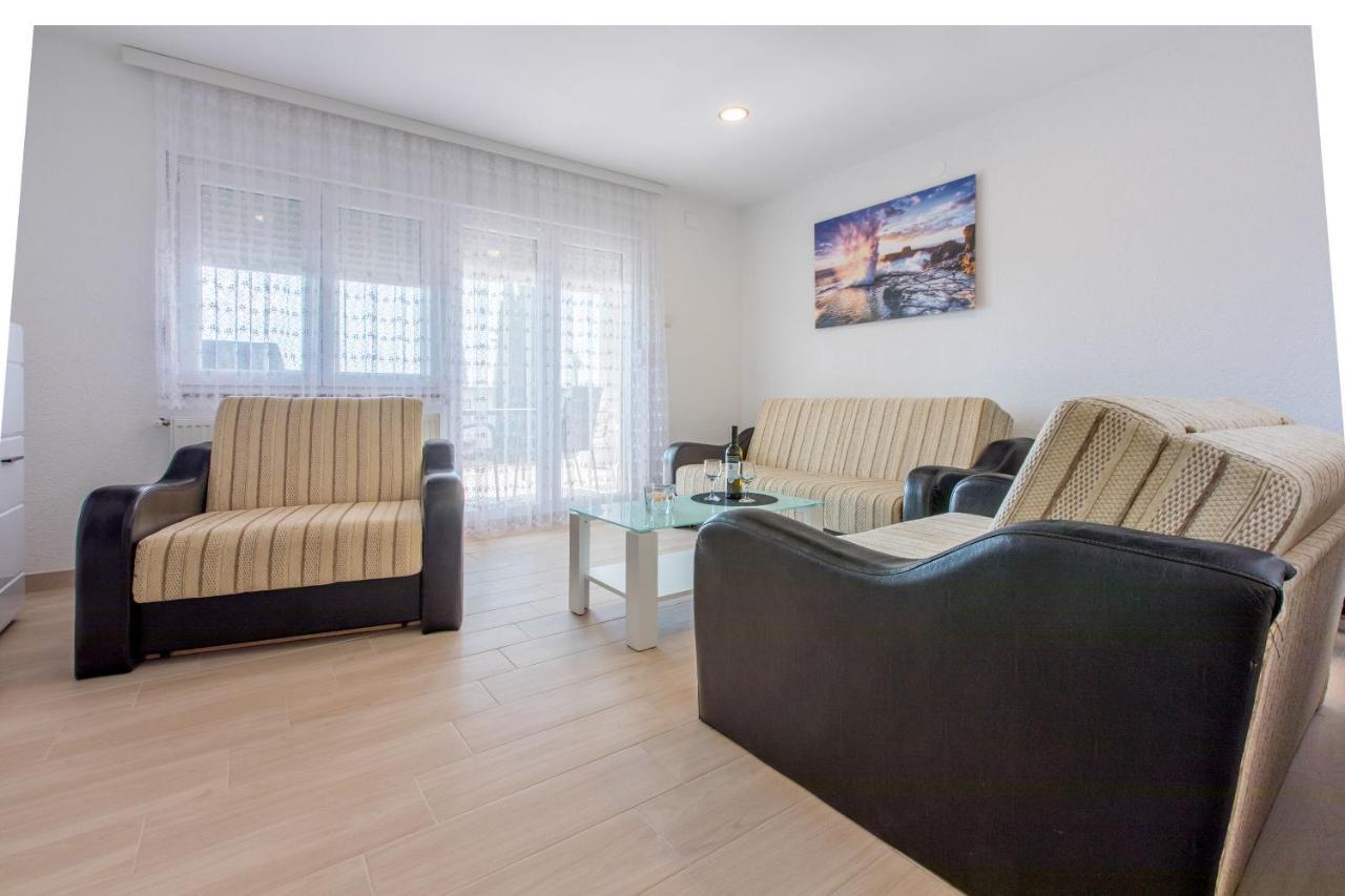 Apartments Cvetkovic Crikvenica Εξωτερικό φωτογραφία